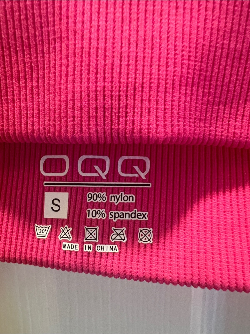 Square-Neck Ribbed Crop Top in Hot Pink with Thumb Holes - Picture 3 of 5